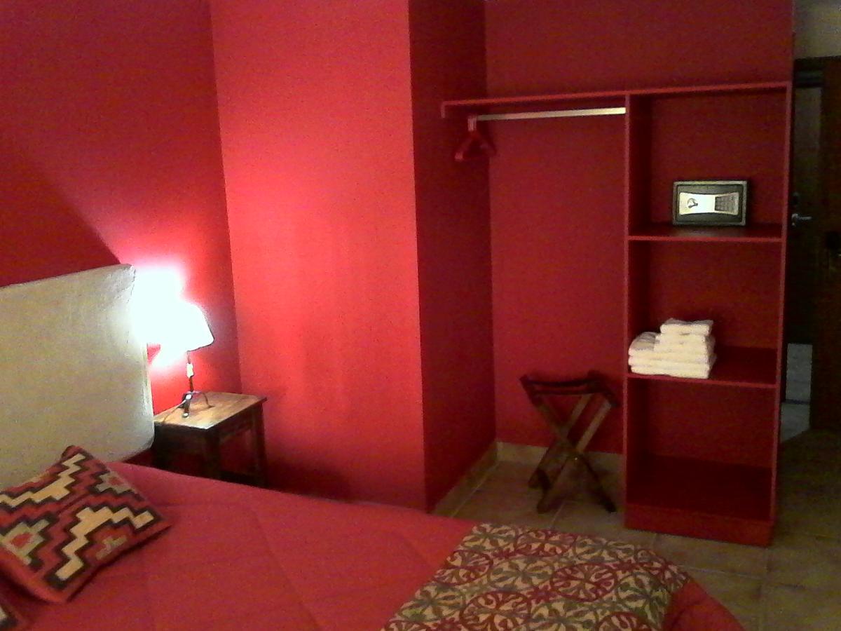 Hotel Mora ลอส อันติกวอส ภายนอก รูปภาพ